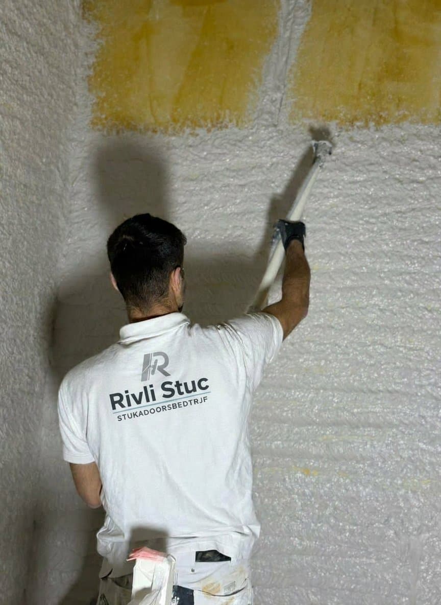 Rivli Stuc vakmannen aan het werk